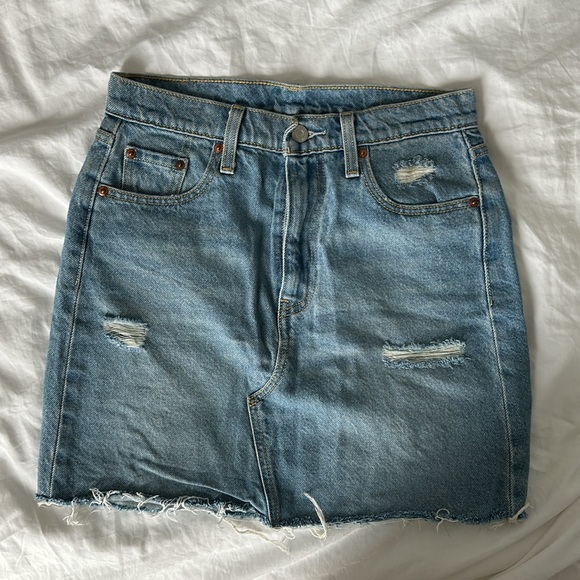Levi's High Rise Deconstructed Denim Skirt - Picture 1 of 4